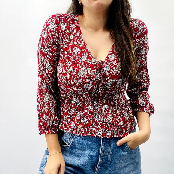 Anthropologie 6 feather & bone red floral blouse - Picture 2 of 5